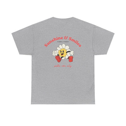 SUNSHINE AND SMILES Unisex Heavy Cotton Tee